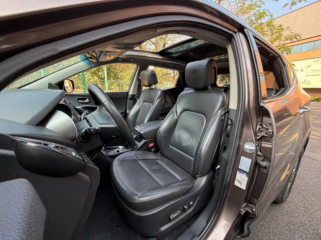 Hyundai Santa Fe — миниатюра 9