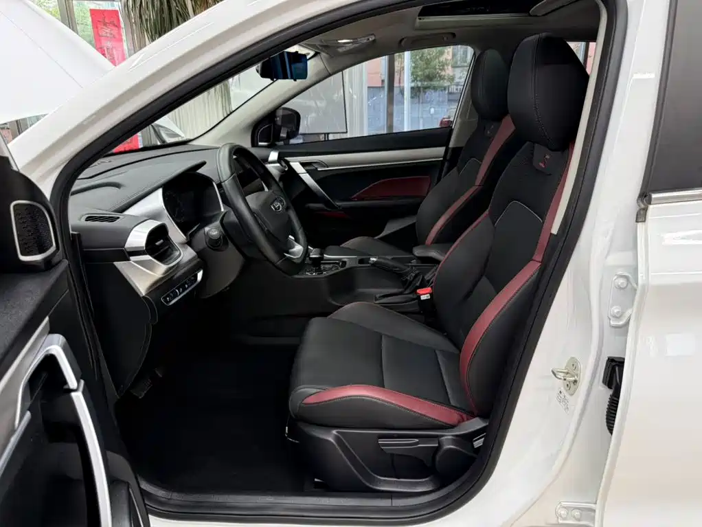 Geely Binyue — миниатюра 16