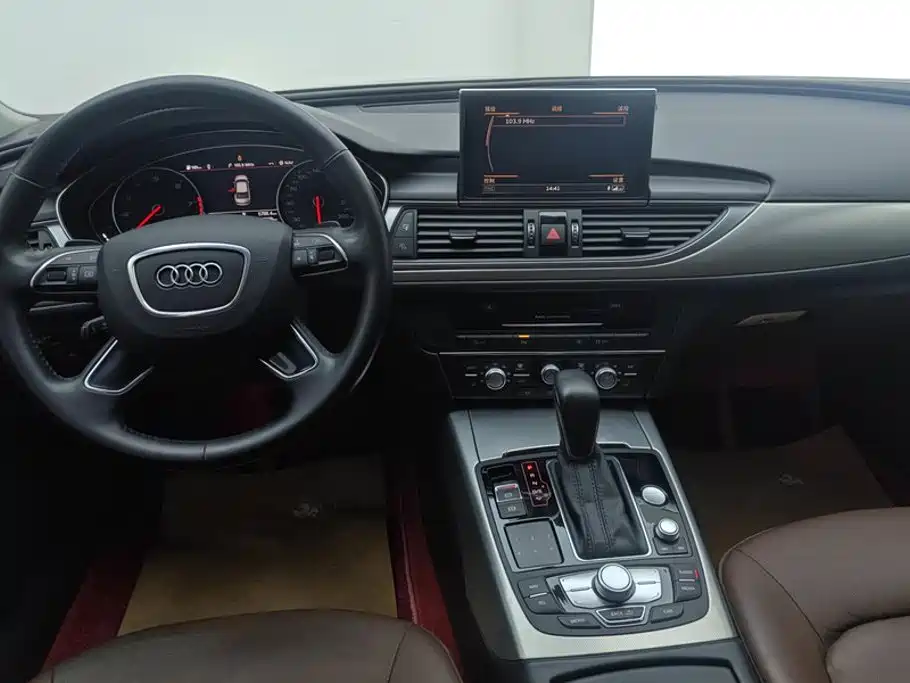 Audi A6L — миниатюра 12