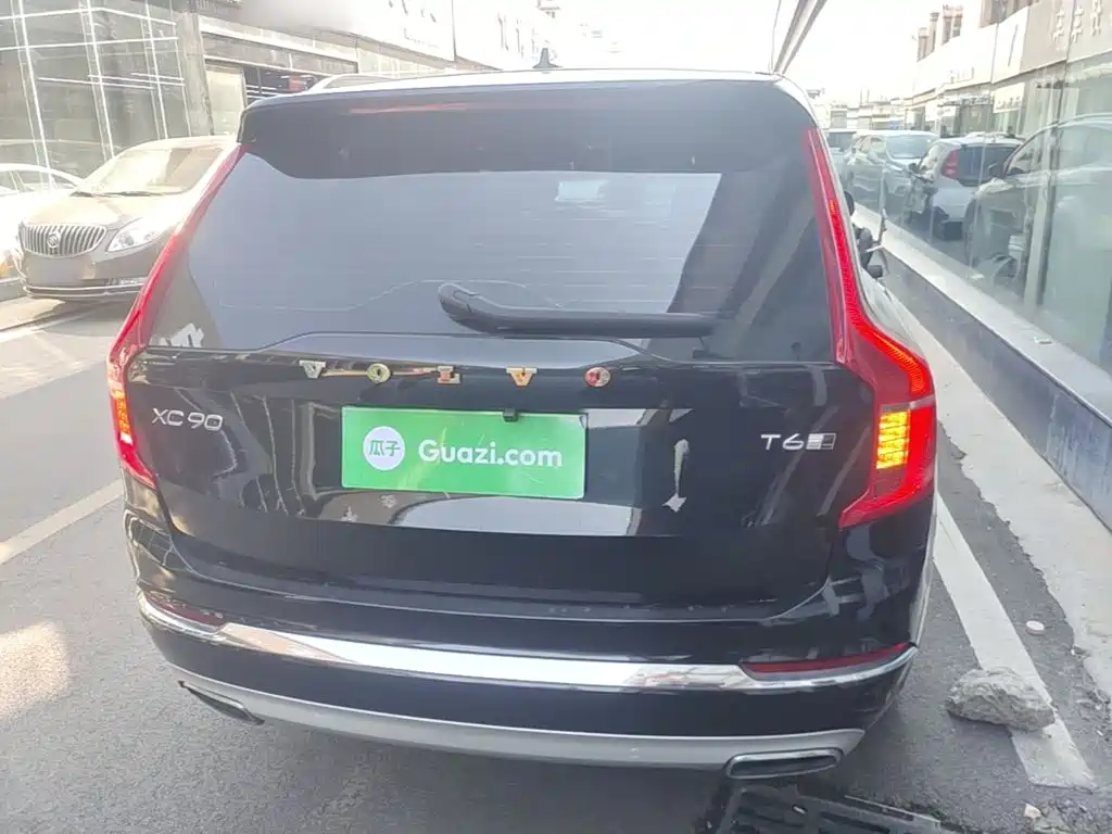 Volvo XC90 — миниатюра 6