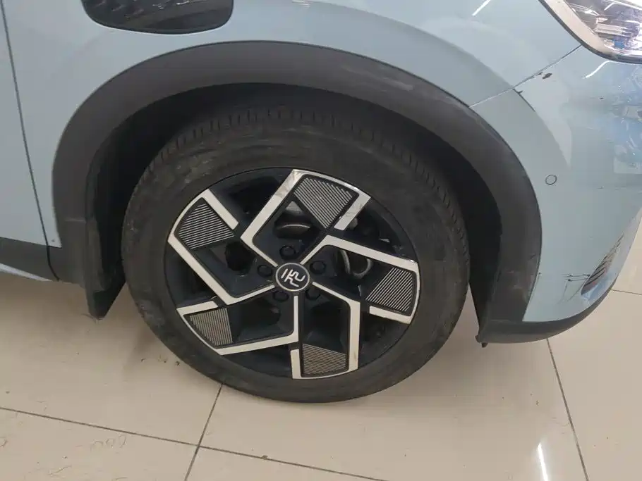 BYD Yuan Plus — миниатюра 6