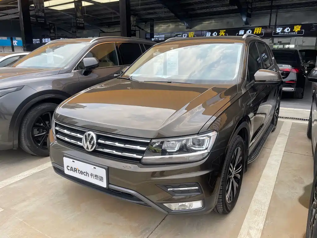 Volkswagen Tiguan L — миниатюра 2