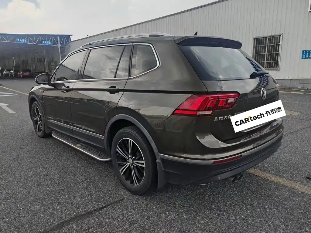 Volkswagen Tiguan L — миниатюра 16