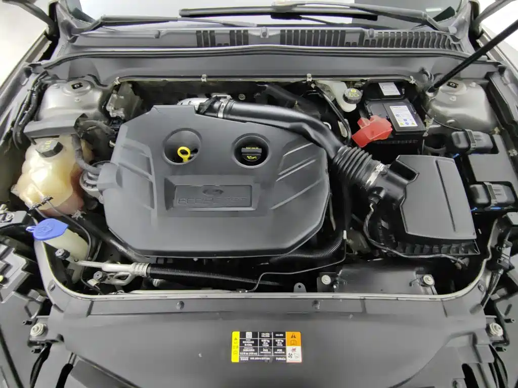 Ford Mondeo — миниатюра 6