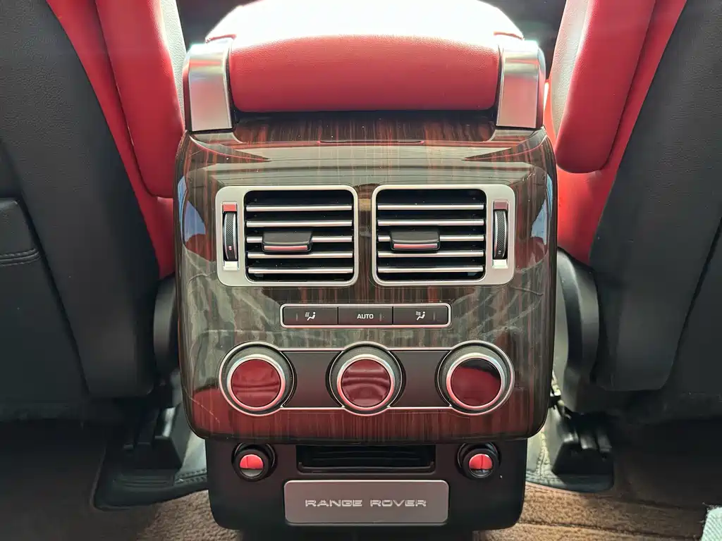 Land Rover Range Rover — миниатюра 15
