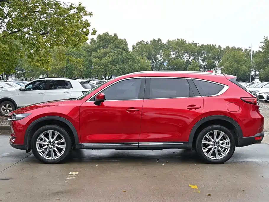 MAZDA CX 8