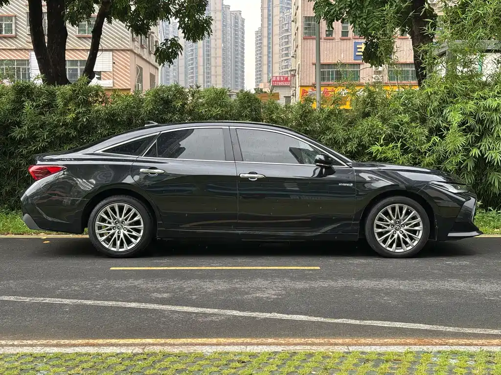 Toyota Avalon — миниатюра 4