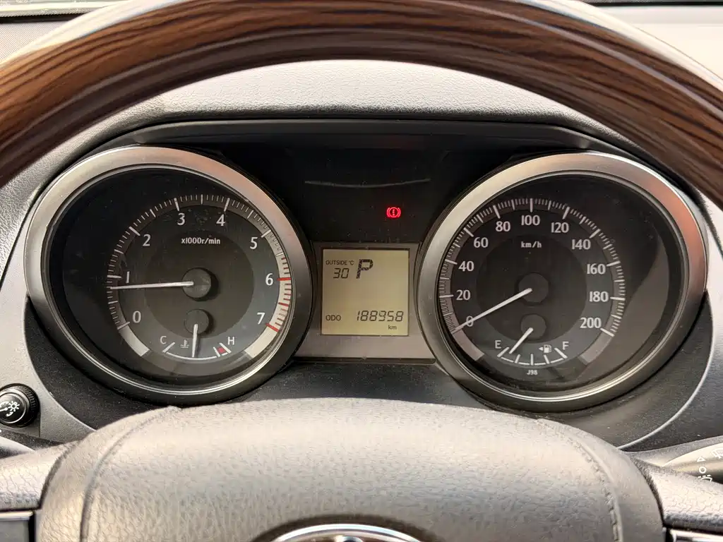 Toyota Prado — миниатюра 4