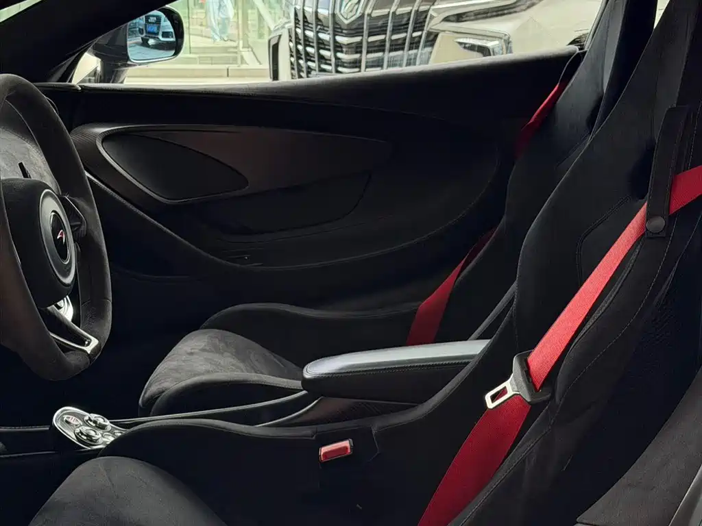McLaren 570 — миниатюра 10