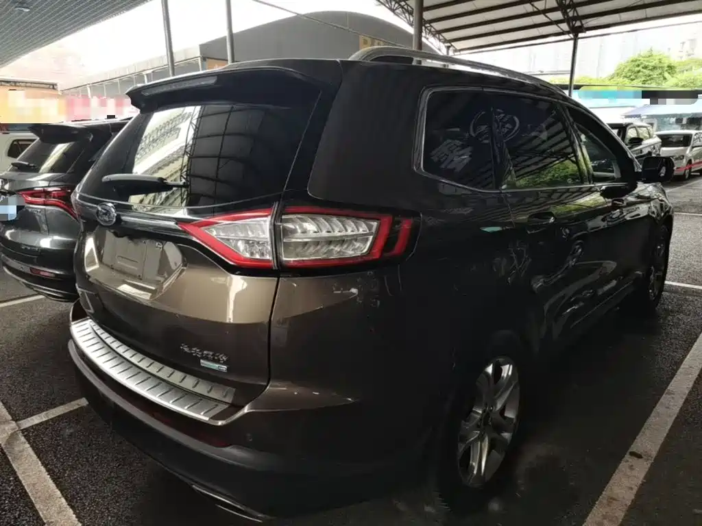 Ford Edge — миниатюра 7