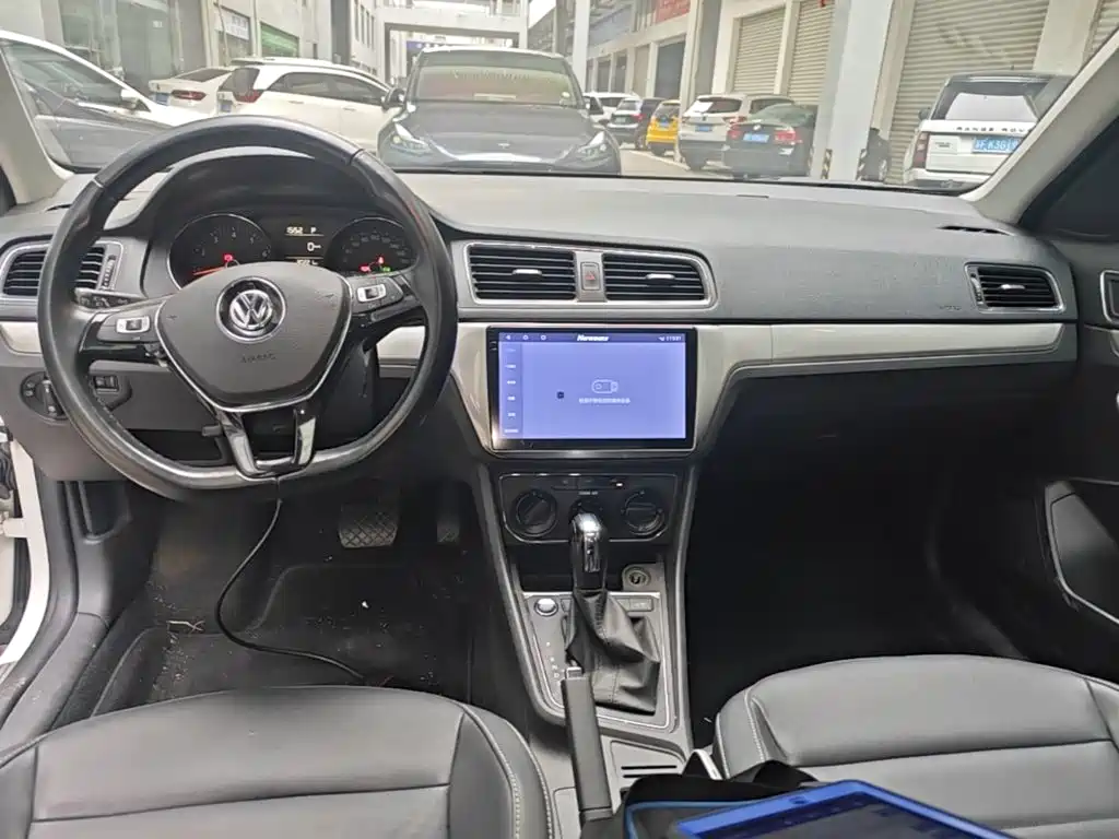 Volkswagen Lavida — миниатюра 10