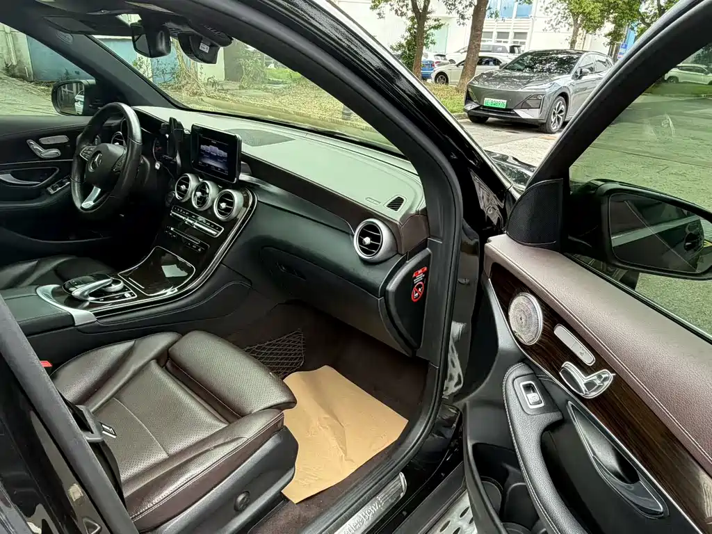 Mercedes-Benz GLC — миниатюра 6