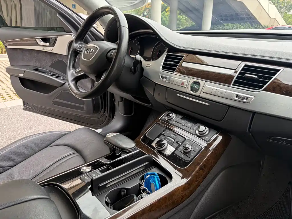Audi A8 — миниатюра 15