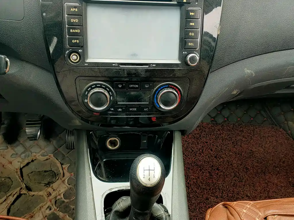 Dongfeng X3 2014 1.5L Premium