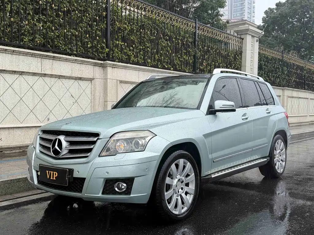 Mercedes-Benz GLK-Class (Import) 2009