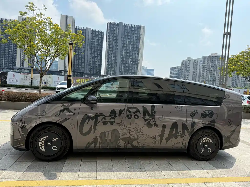 Li Auto Li MEGA — миниатюра 3