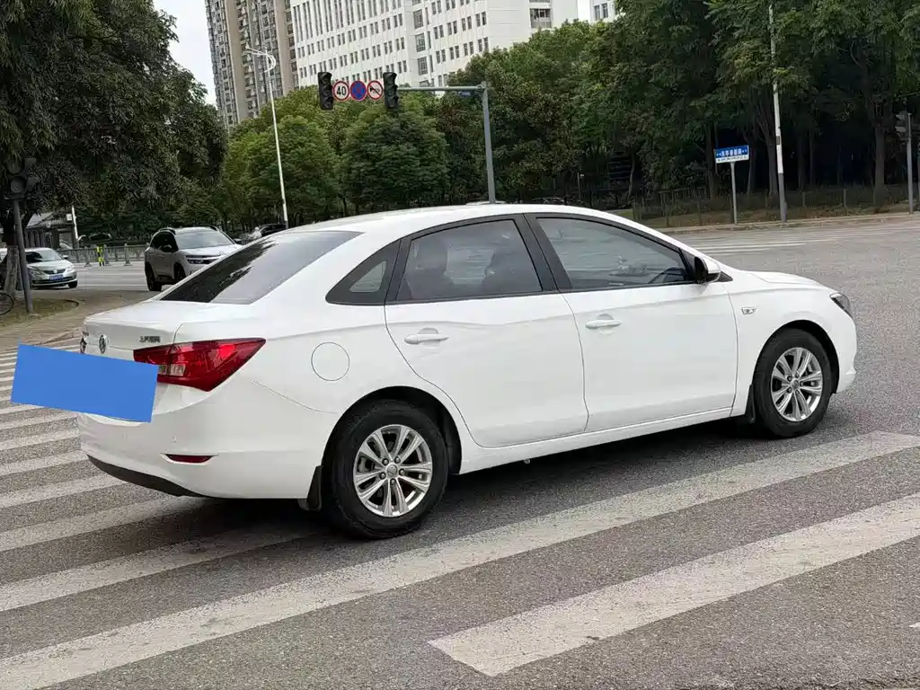 Buick Excelle — миниатюра 7