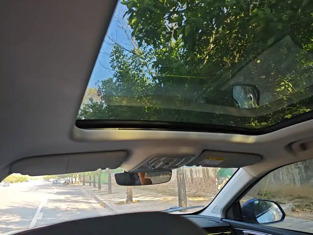 Roewe RX5 New Energy — миниатюра 18