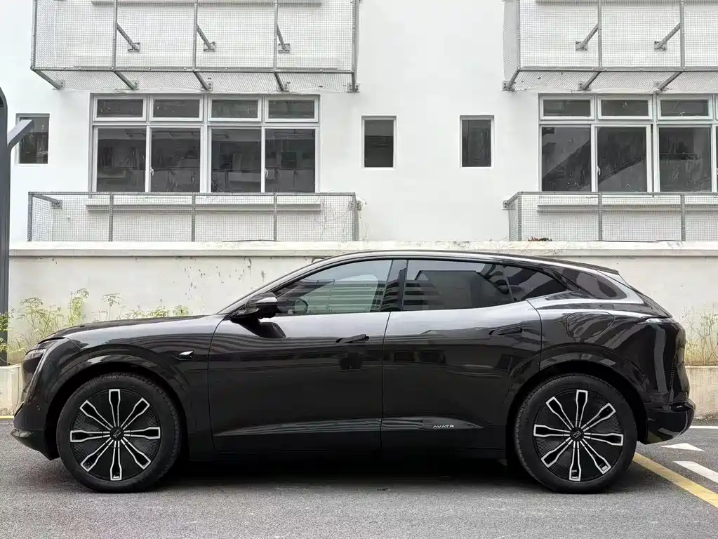 AVATR AVITA 07