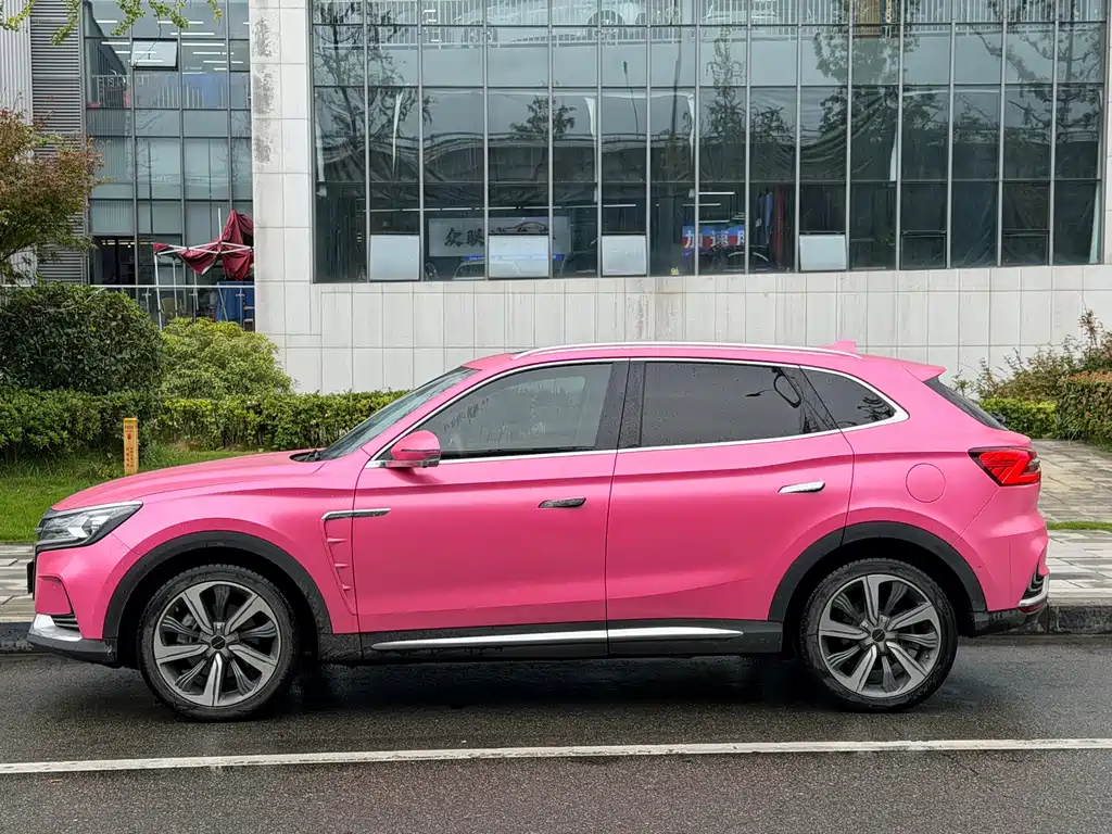 Roewe MARVEL X — миниатюра 13