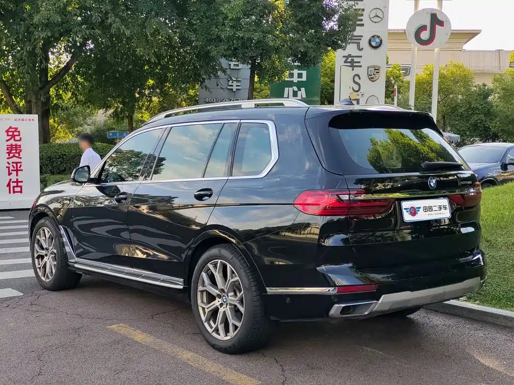 BMW X7 — миниатюра 4