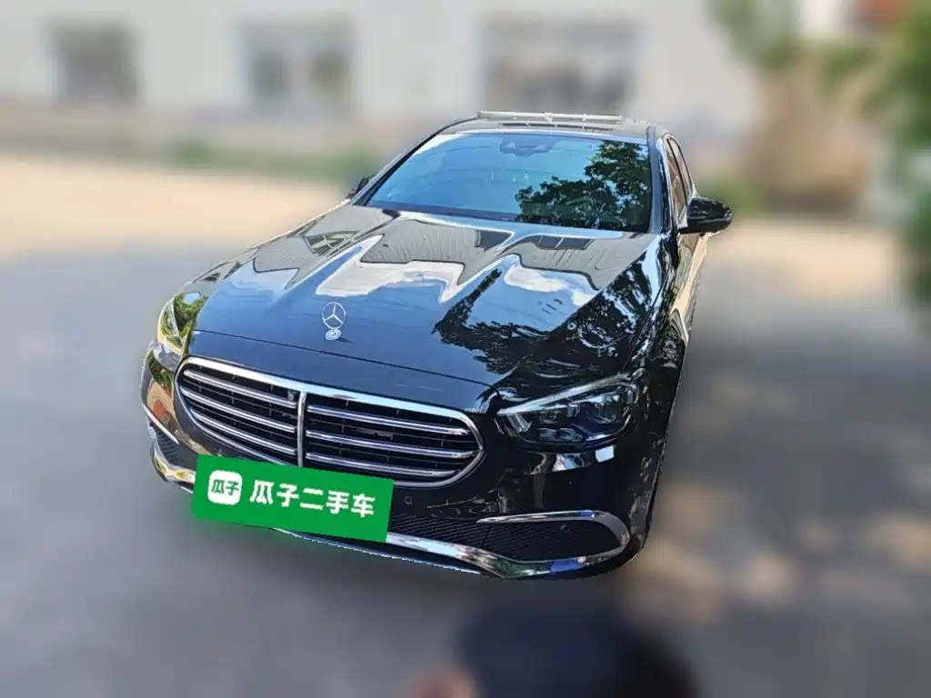 Mercedes-Benz E-Class — миниатюра 2