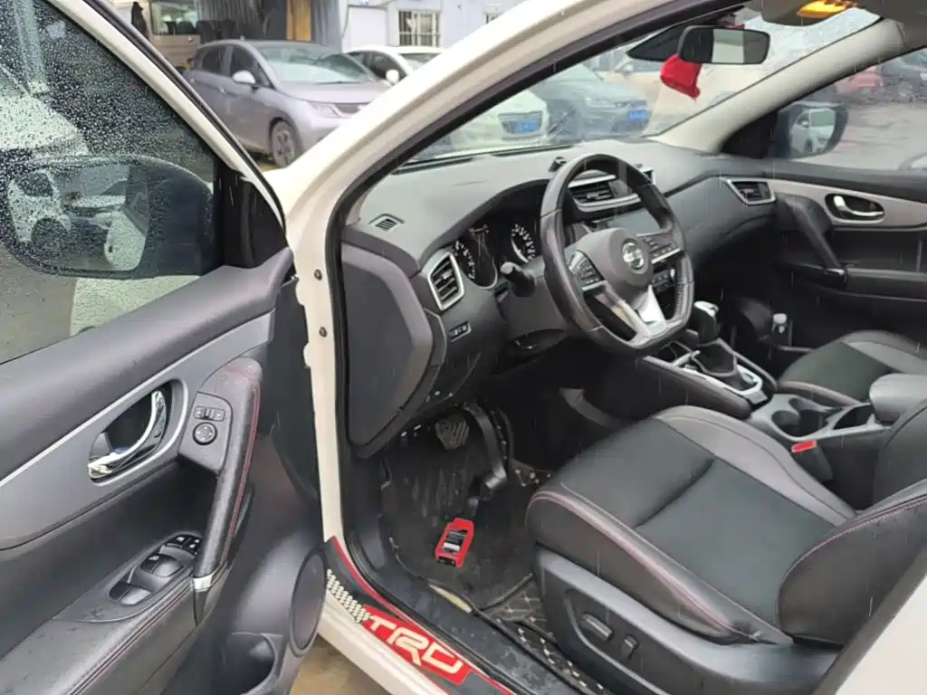 Nissan Qashqai — миниатюра 16