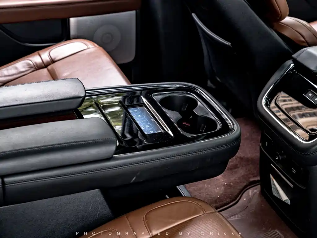 Lincoln Navigator — миниатюра 11