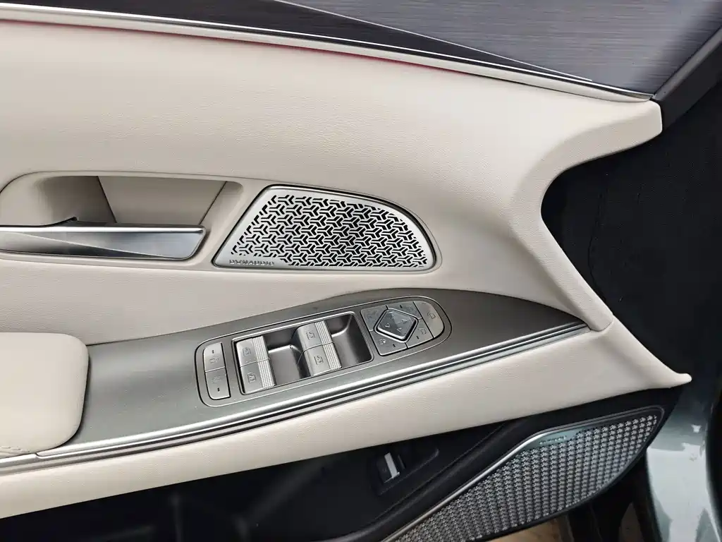 BYD Han L — миниатюра 13