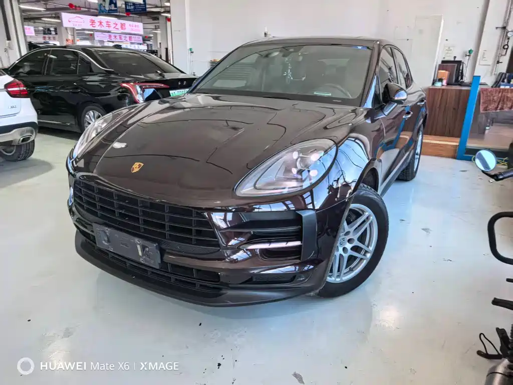 Porsche Macan 2021