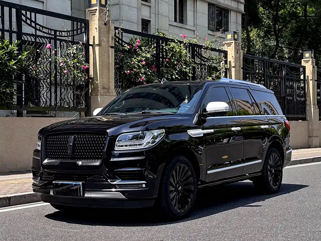Lincoln Navigator 2021