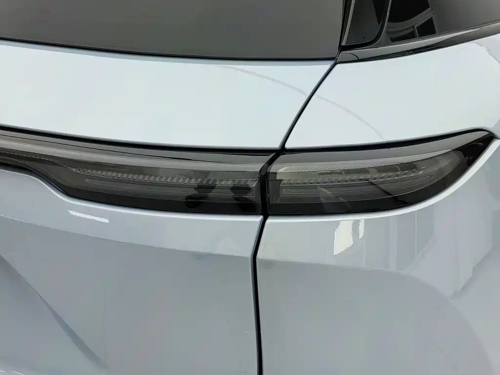 NIO ES6 — миниатюра 9