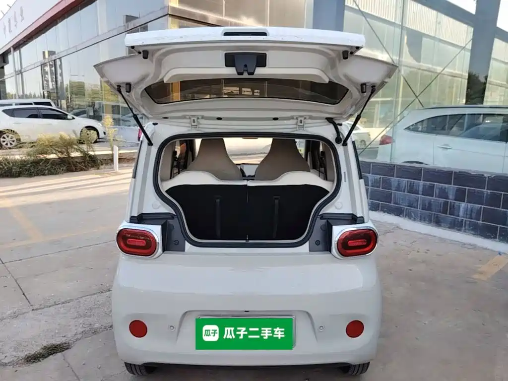 Wuling MINIEV — миниатюра 19