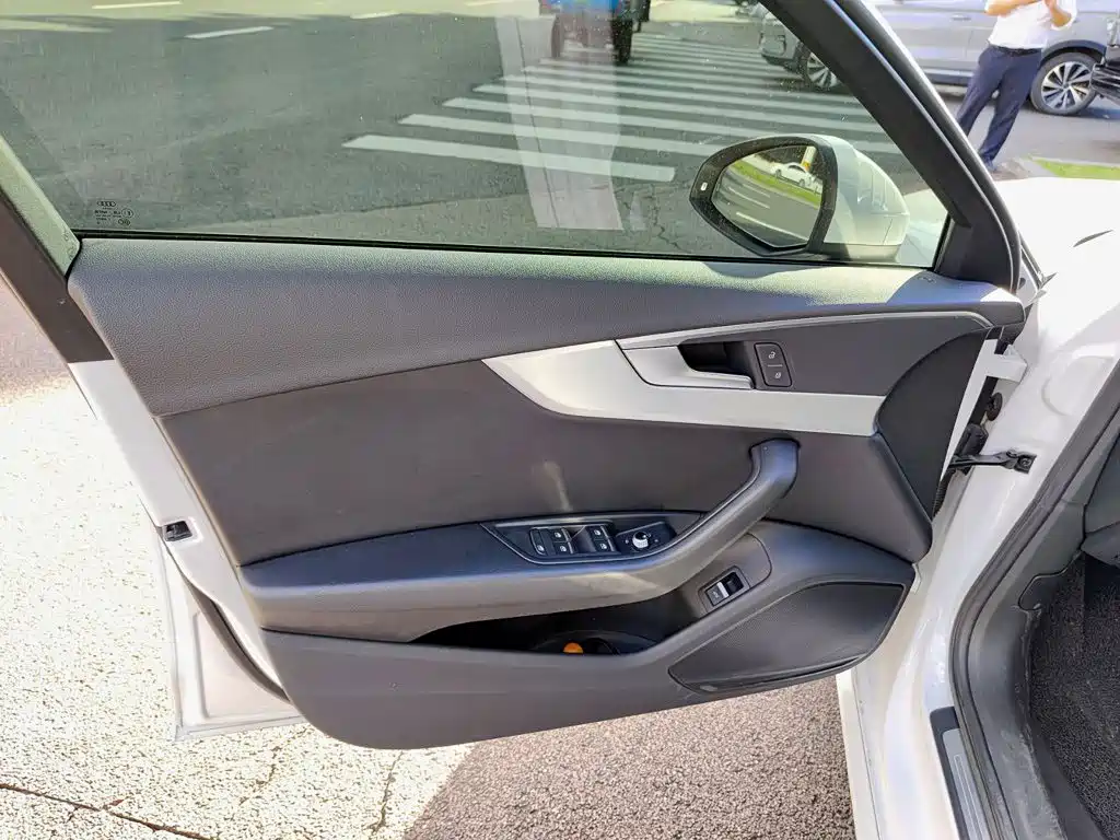 Audi A4L — миниатюра 6