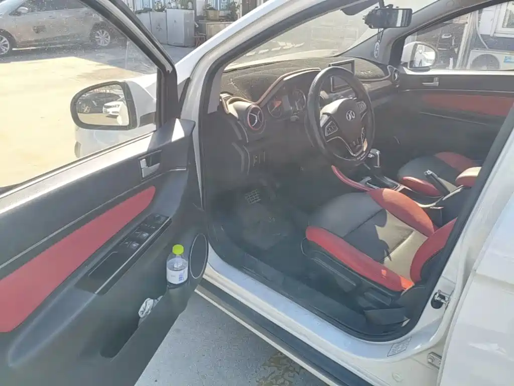 BAIC Senova X25 — миниатюра 16