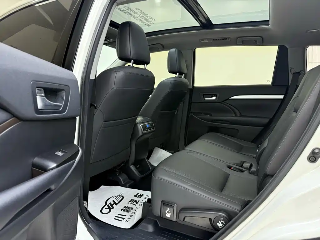 Toyota Highlander — миниатюра 8