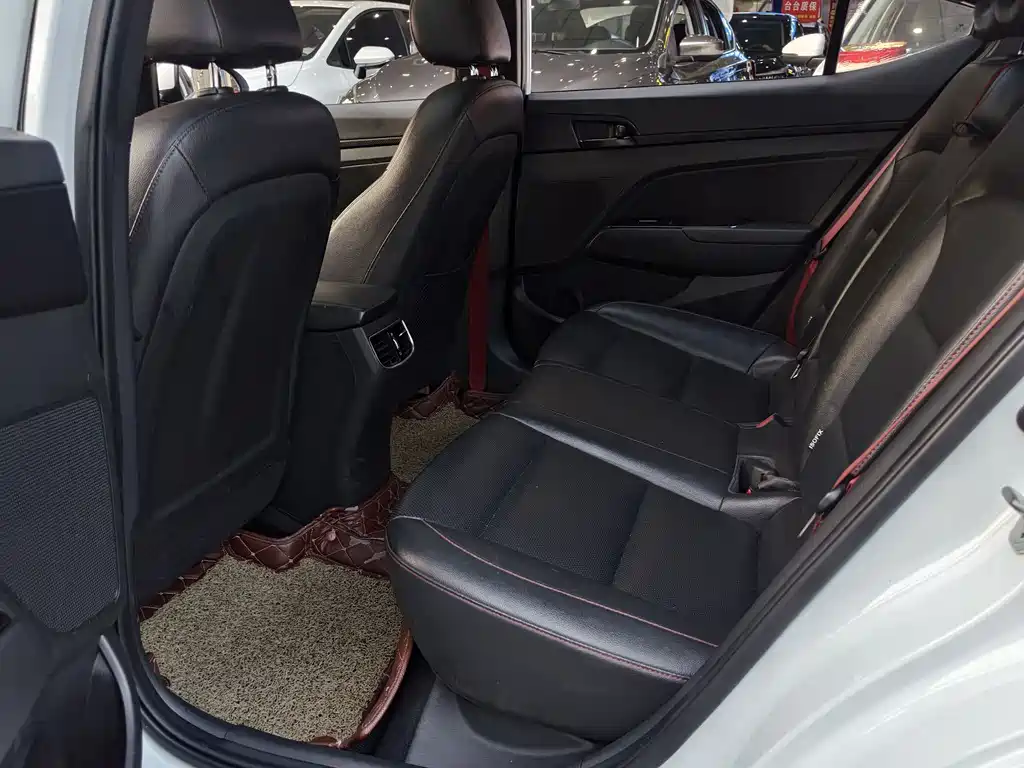 Hyundai Elantra 2019 1.4T DCT