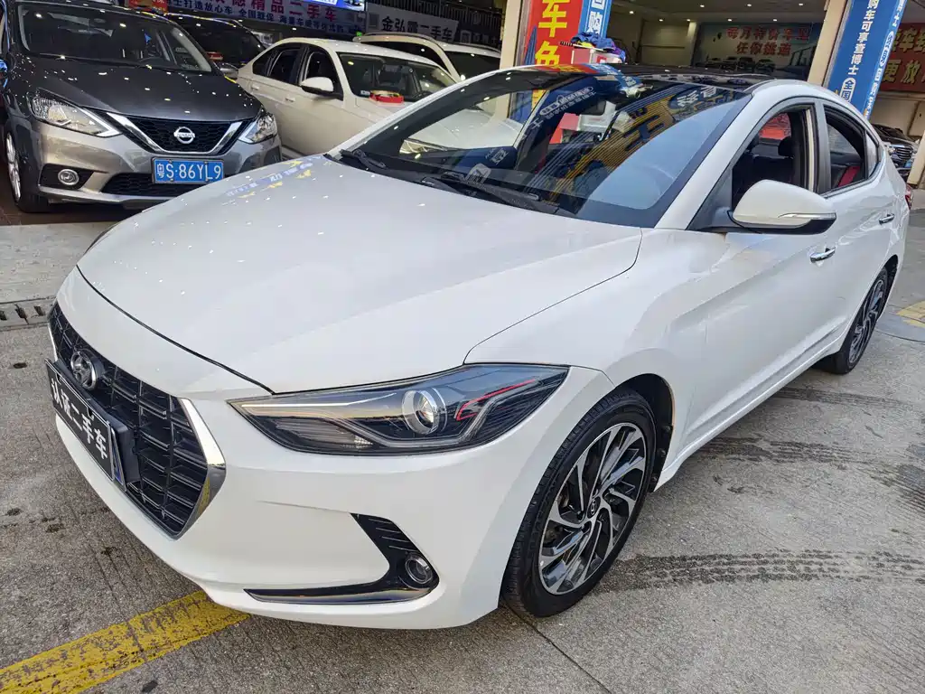 Hyundai Elantra 2019