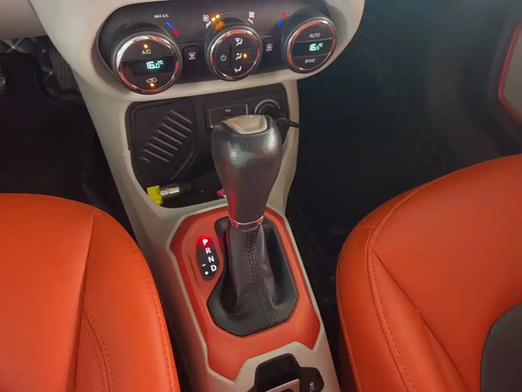 Jeep Renegade — миниатюра 14