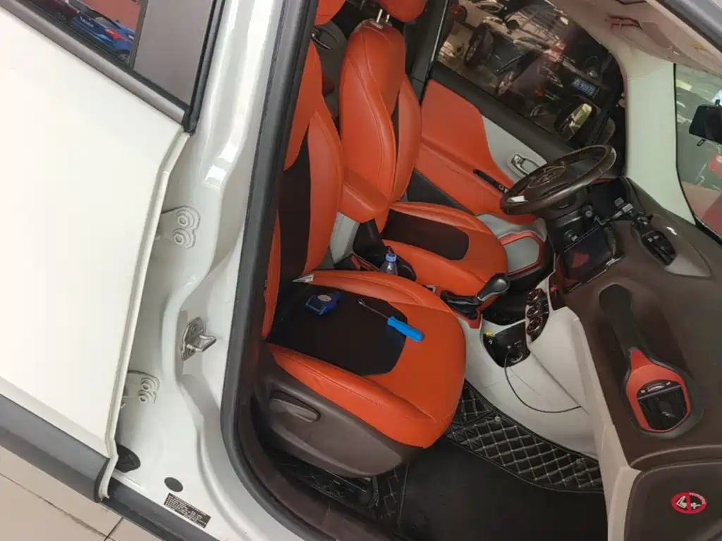 Jeep Renegade — миниатюра 25