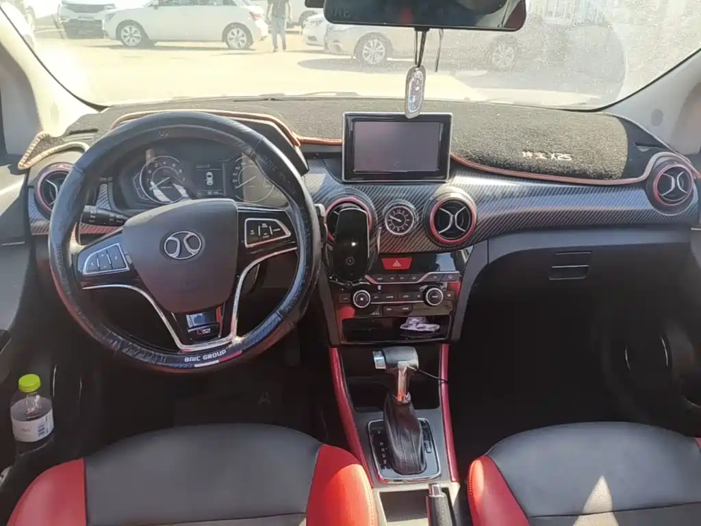 BAIC Senova X25 — миниатюра 10