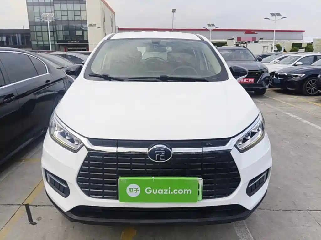 BYD Yuan EV — миниатюра 3