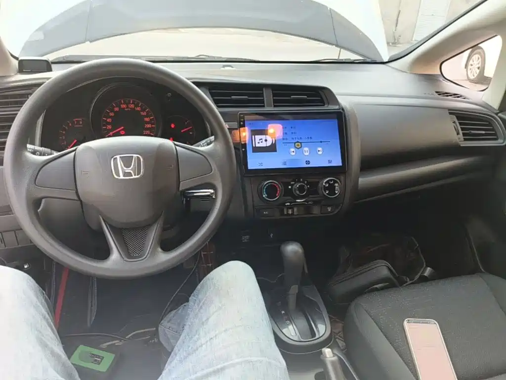 Honda Fit — миниатюра 10