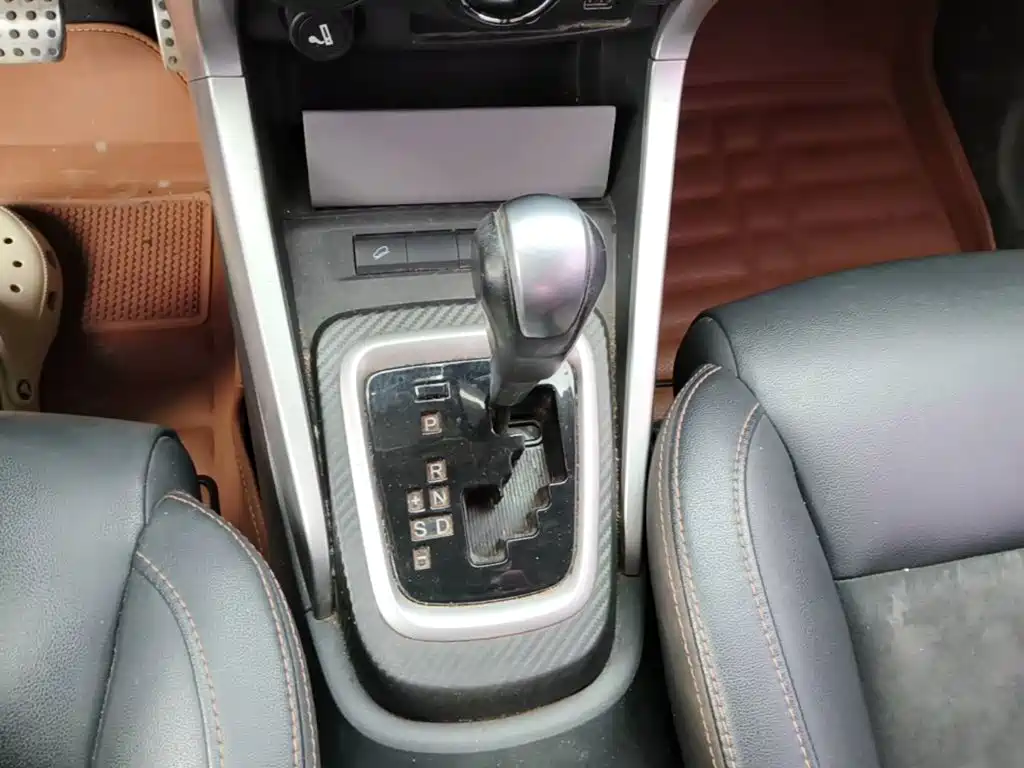 BYD Yuan — миниатюра 14
