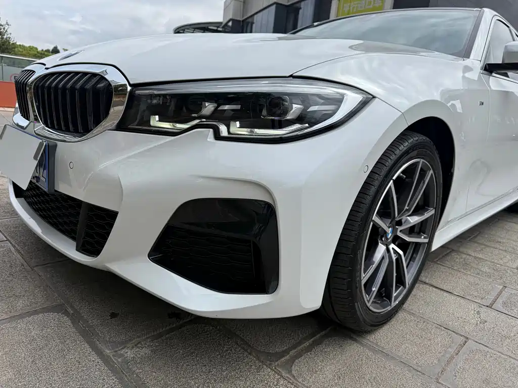 BMW 3 Series — миниатюра 13