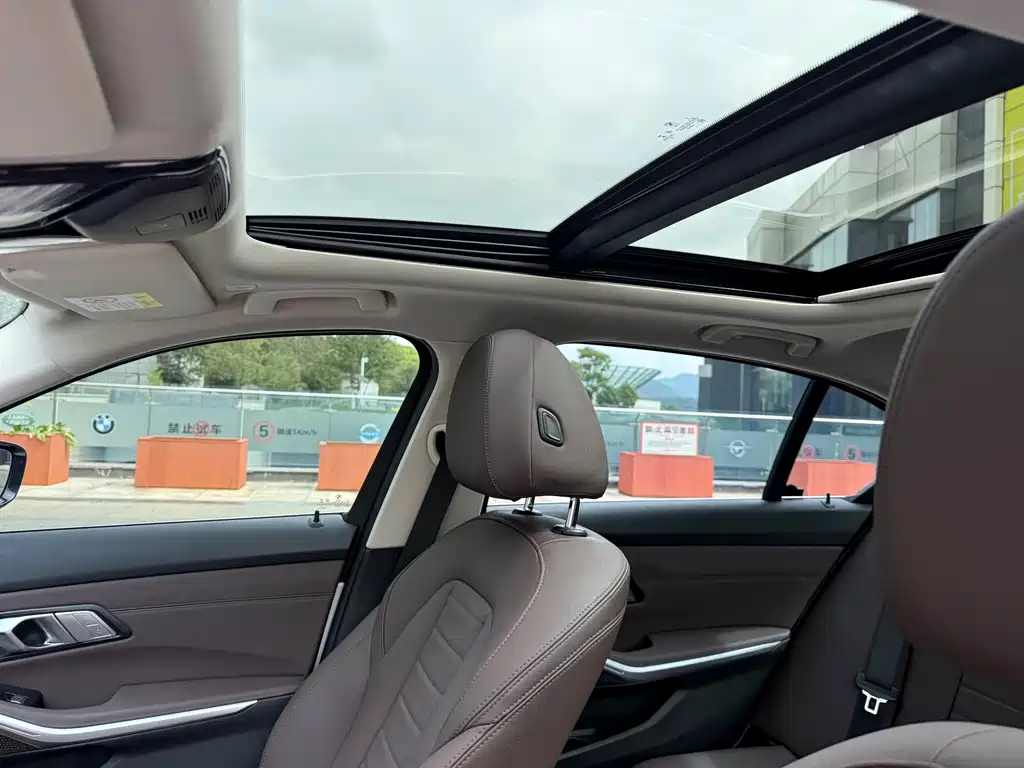 BMW 3 Series — миниатюра 30