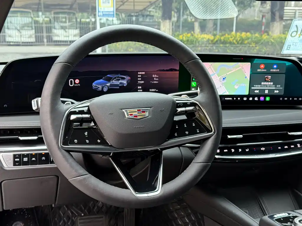CADILLAC CT6