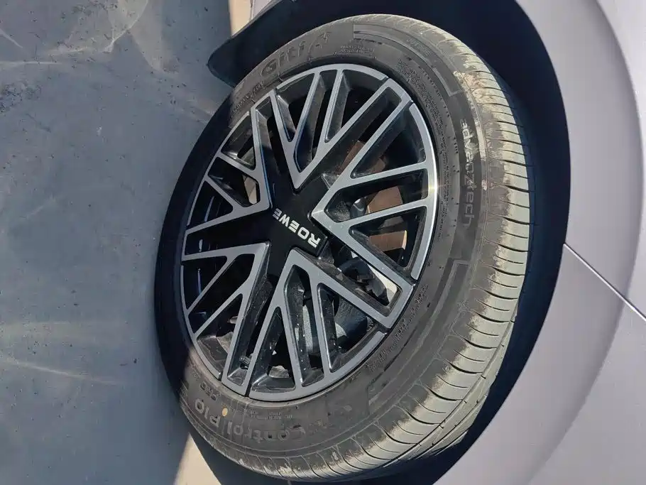 Roewe M7 DMH — миниатюра 6