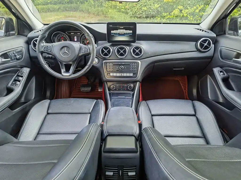 Mercedes-Benz GLA — миниатюра 10
