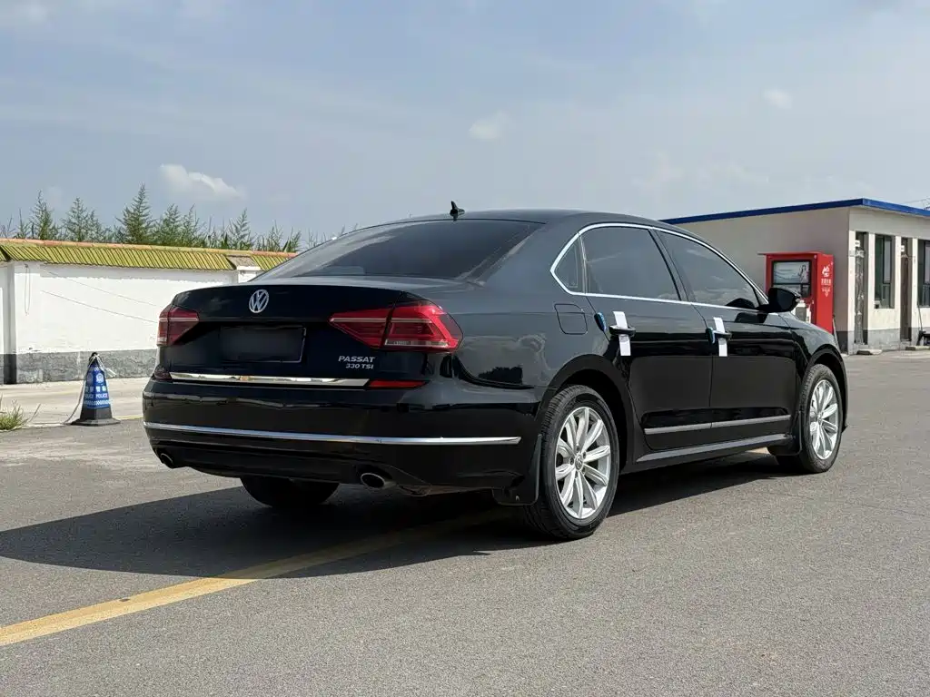 Volkswagen Passat — миниатюра 13